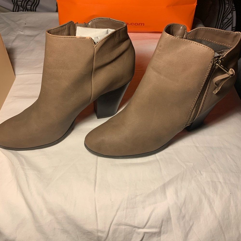 Charlotte russe size 9